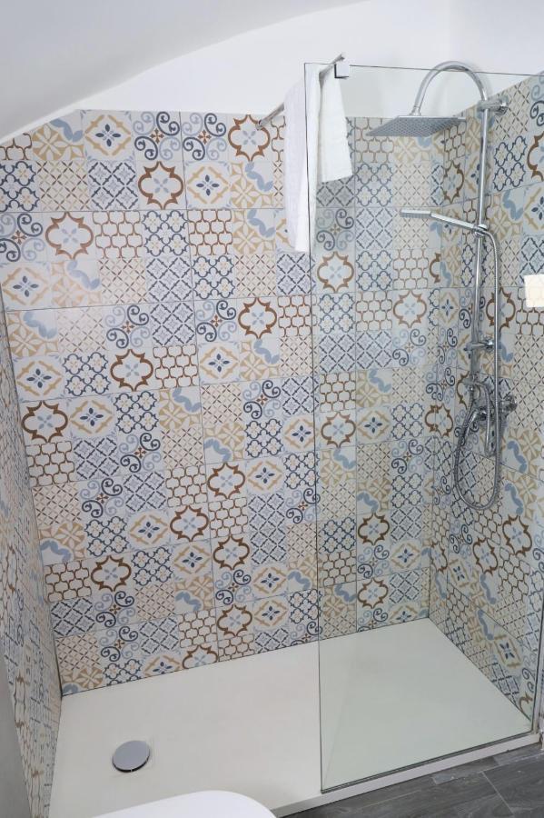 Suite Nicolai 165 Bari Ngoại thất bức ảnh